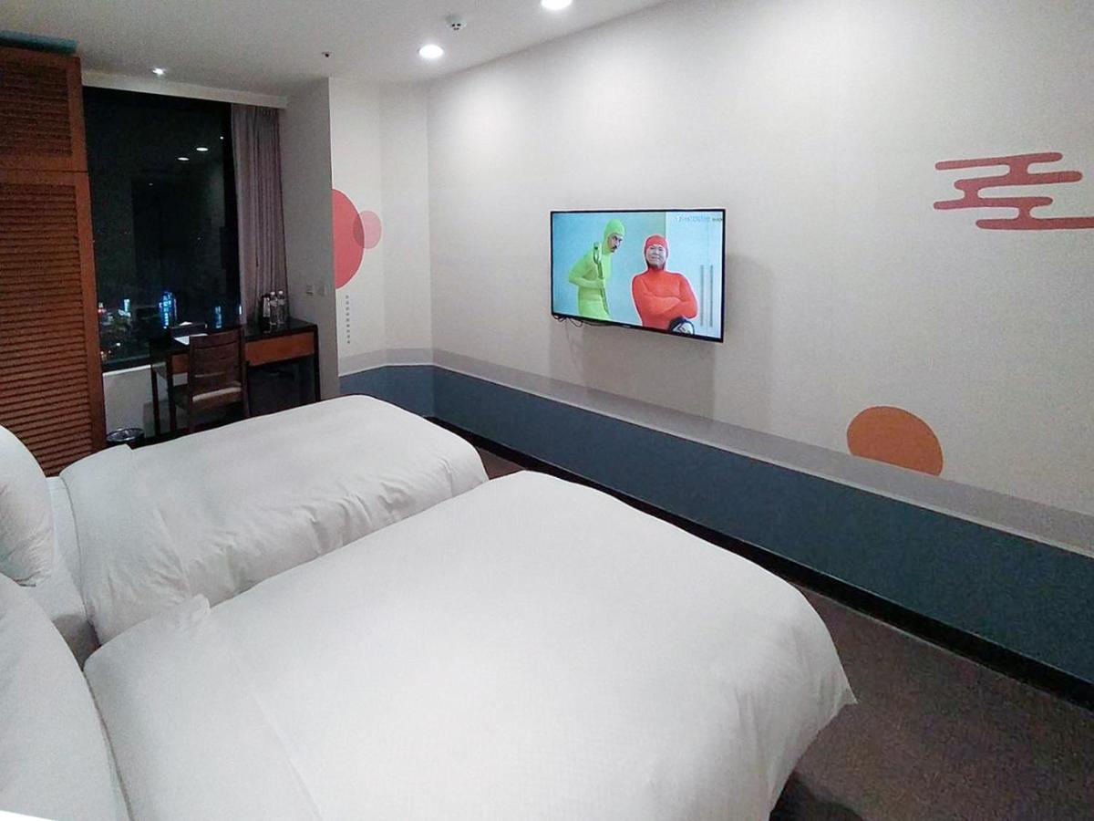 Hotel J Taoyuan Pingzhen المظهر الخارجي الصورة